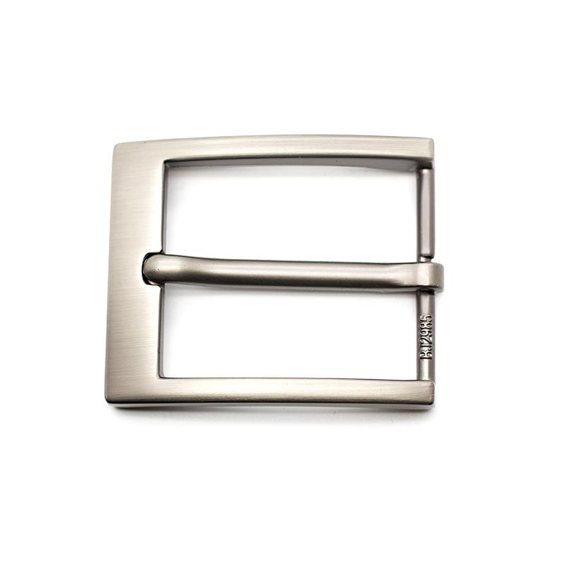 1 stuk 40mm Metalen Pin Gesp V - Leatherwork Hardware recensie en prijs
